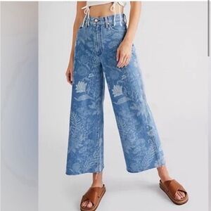 Wrangler World Wide High Rise Wide Leg Cropped Jeans size 30/27